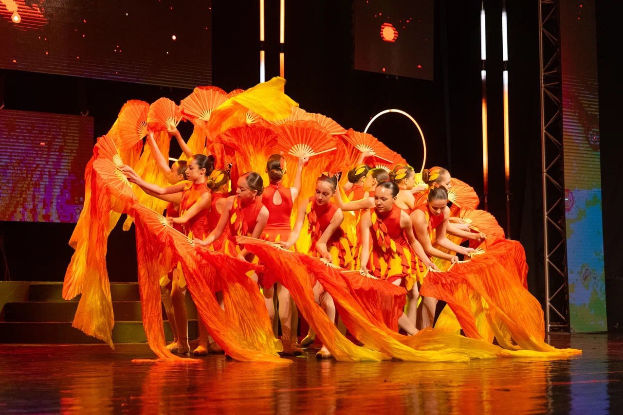 Глава города Кемерово Дмитрий Анисимов вручил муниципальные стипендии юным талантам Глава города Кемерово Дмитрий Анисимов вручил муниципальные стипендии юным талантам