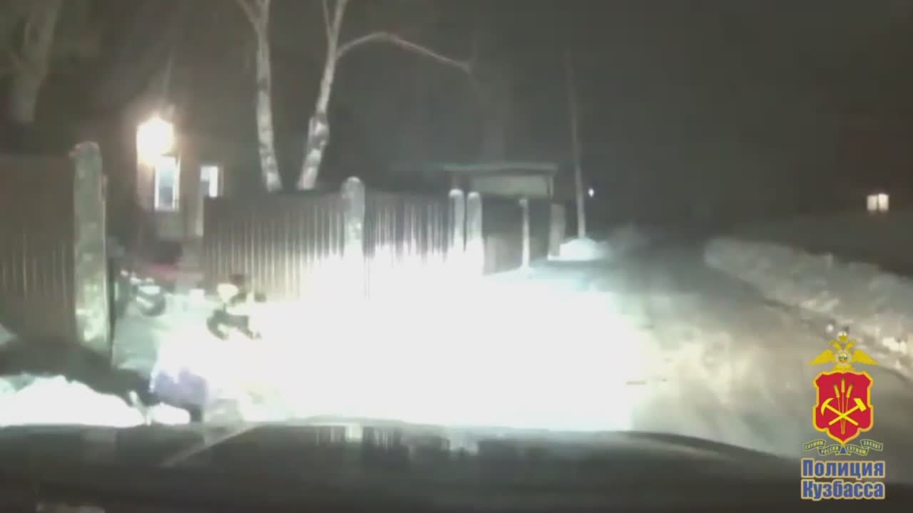 В Новокузнецке инспекторы ГИБДД привлекли к ответственности водителя мини-трактора, который устроил опасные катания для 12-летнего знакомого