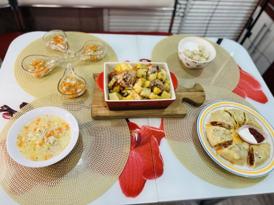 Экономный кулинарный лайфхак: пять блюд из одной курицы