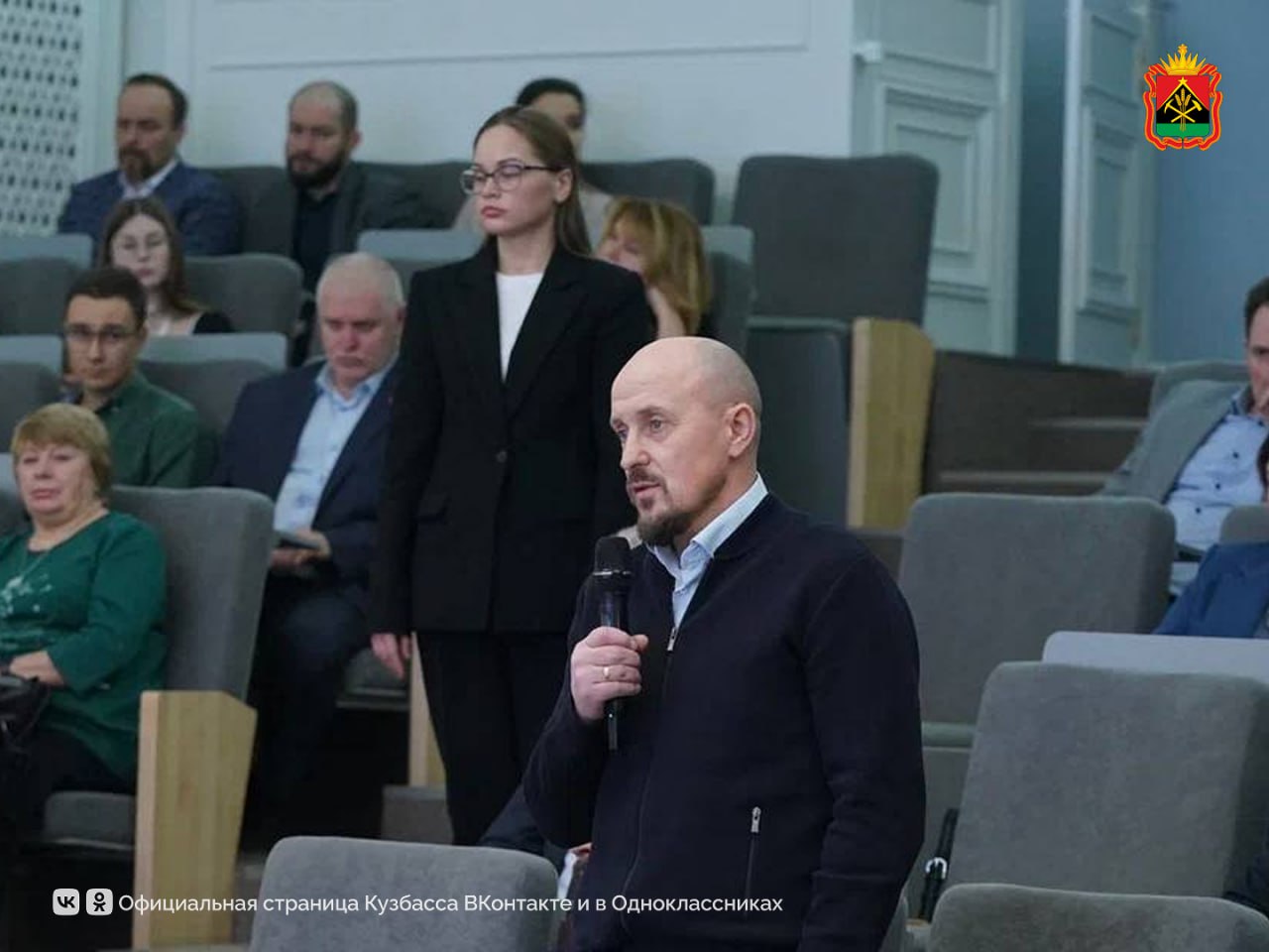 Илья Середюк провел заседание общественного совета по ситуации в Прокопьевском доме-интернате Илья Середюк провел заседание общественного совета по ситуации в Прокопьевском доме-интернате