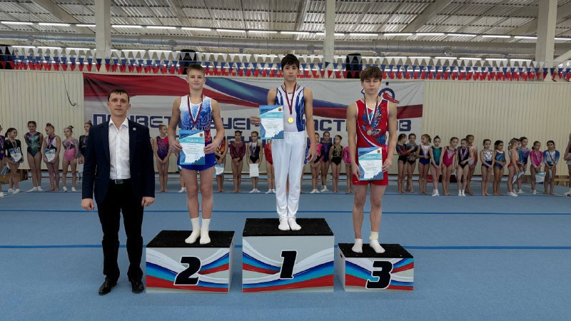 Кемеровские спортсмены завоёвывают медали на выездных турнирах и дома