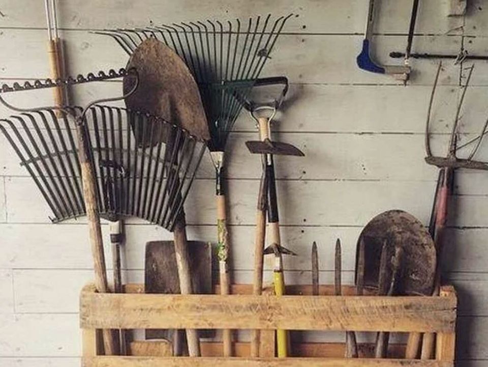 Эффективные советы по зимнему хранению садовых инструментов