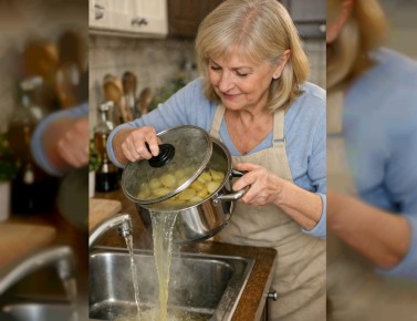 Не спешите выливать картофельный отвар: узнайте его секреты