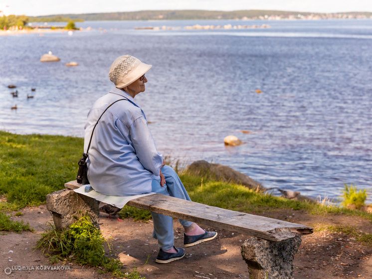 Пожилые пенсионеры в России получат удвоенные выплаты с 2026 года