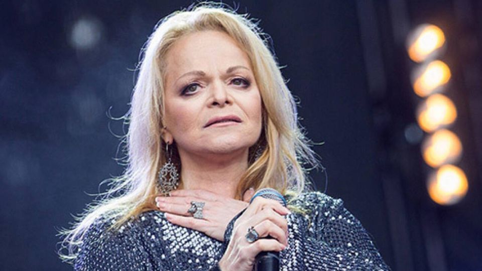 Юрист объяснил, как Лариса Долина может выкупить квартиру