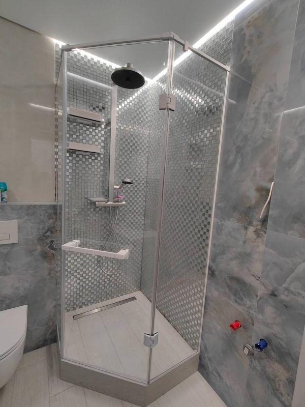 Новые горизонты ухода: антикапельные покрытия для душевых кабин