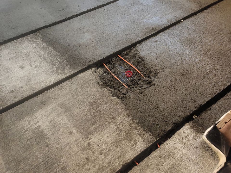 70 крышек от кефира: как обычная находка помогла создать идеальный тёплый пол