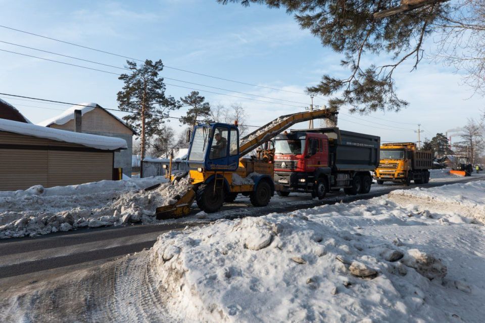 Дмитрий Анисимов: "Усиливаем работу по вывозу и уборке снега