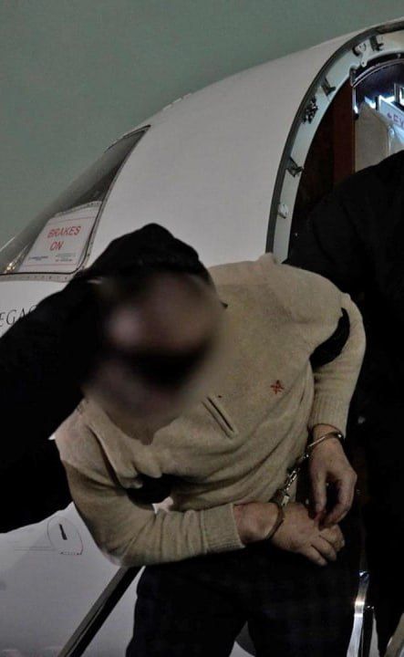 Экстрадированный из Дубая Любомир Корба, обвиняемый в покушении на генерал-лейтенанта МО РФ Владимира Алексеева, оказался давно знаком со своим подельником Виктором Васиным; их связь подтверждается прошлыми контактами и...