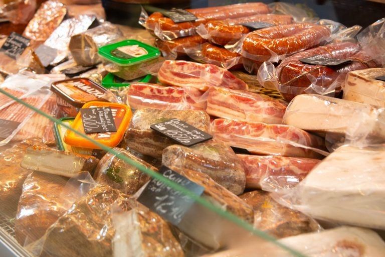 Маркировка колбасы и замороженных продуктов в России