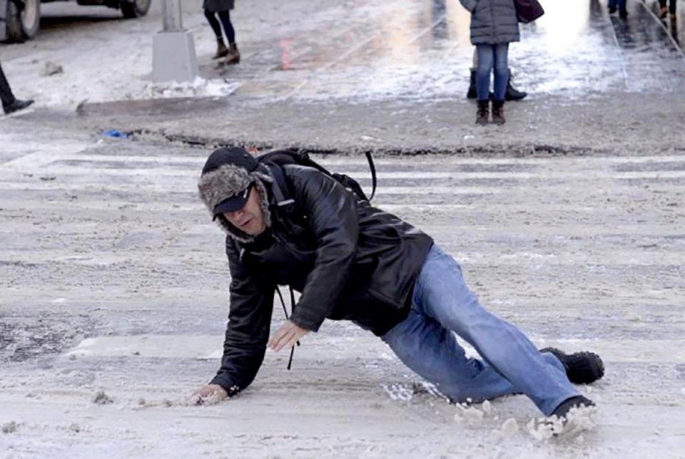 Как получить компенсацию за падение на льду в 2026 году: пошаговое руководство