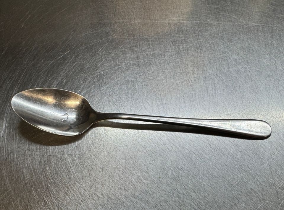 Почему повара пробуют блюда только новой ложкой