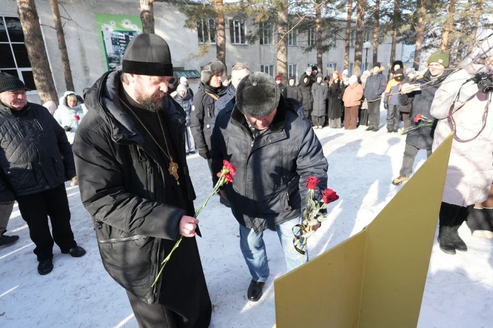 � �������� �������� �����������, ����������� 37-������ ��������� ������ ��������� ����� �� �����������