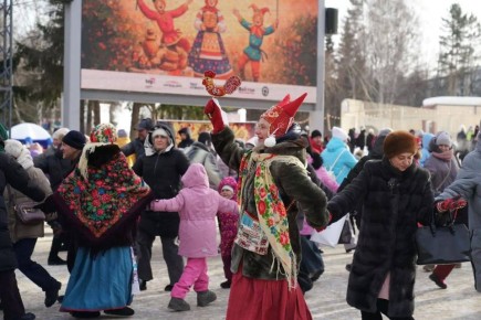 Кузбассовцы отмечают Масленицу