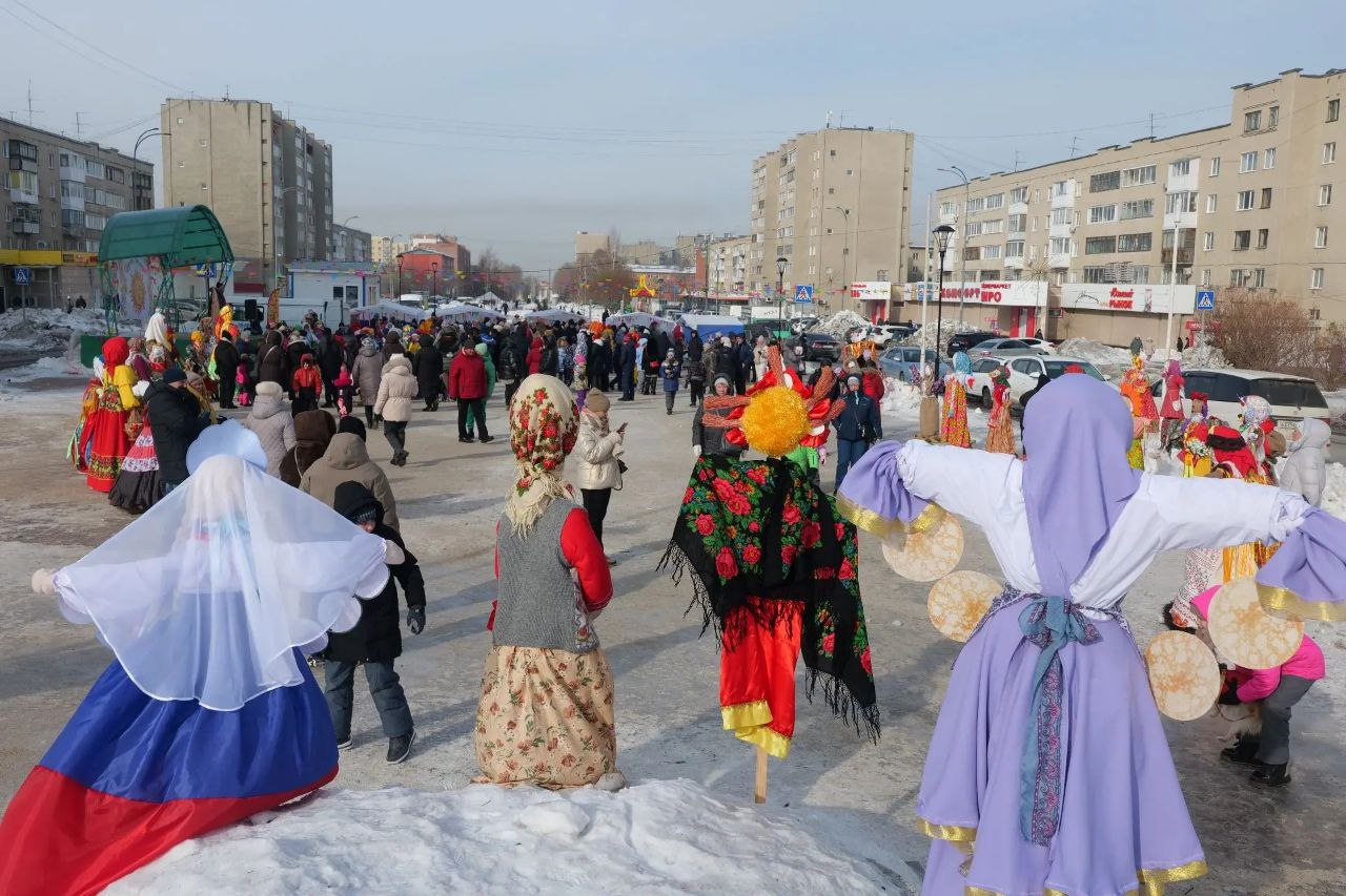 "Масленичный переполох": на бульваре Патриотов устроили масштабные проводы зимы "Масленичный переполох": на бульваре Патриотов устроили масштабные проводы зимы