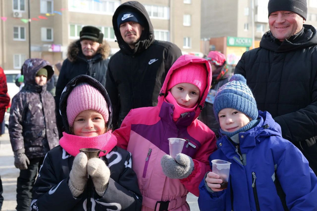 "Масленичный переполох": на бульваре Патриотов устроили масштабные проводы зимы "Масленичный переполох": на бульваре Патриотов устроили масштабные проводы зимы