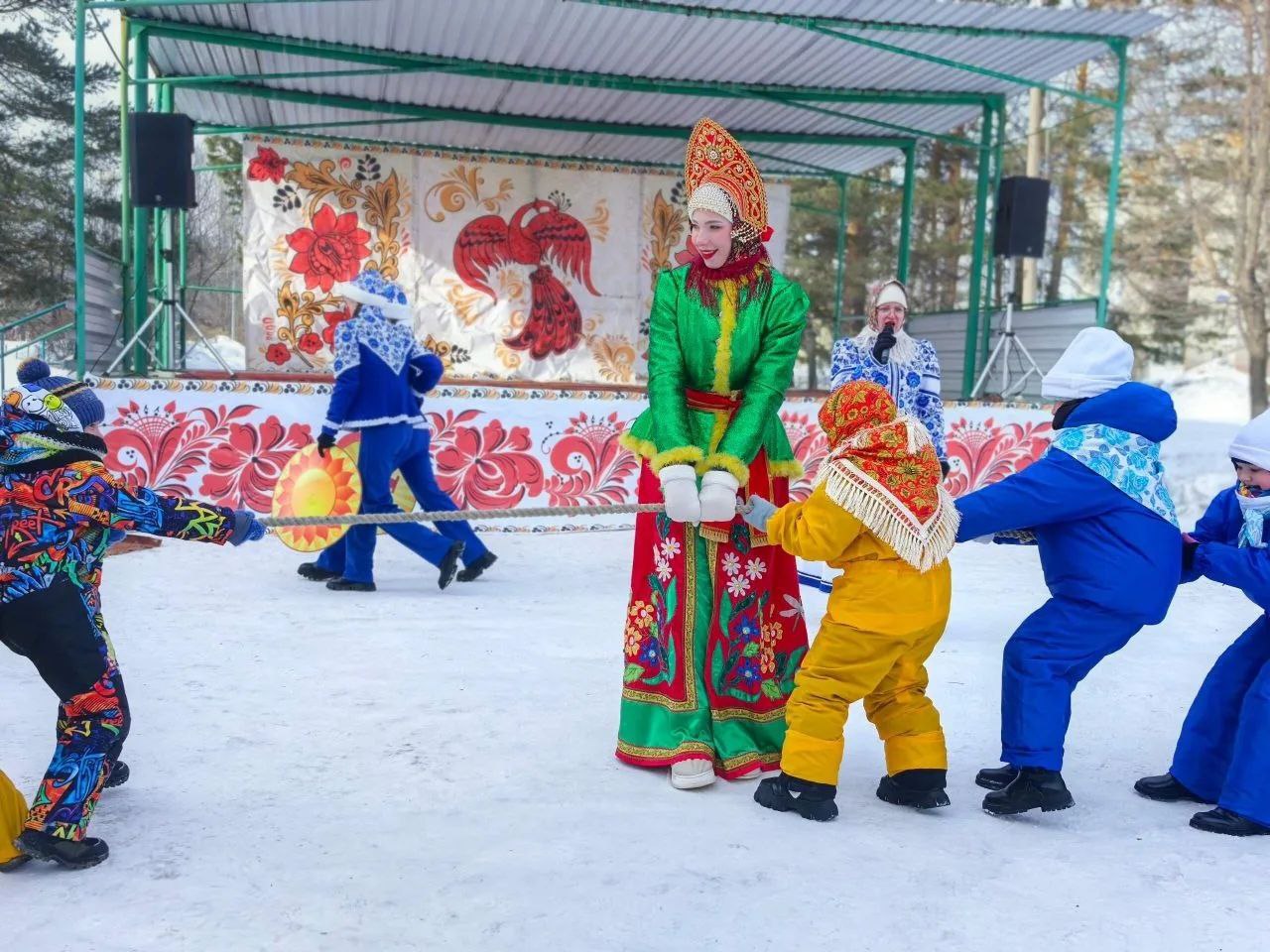 «Масленичный разгуляй» прошёл в жилом районе Кедровка, Промышленновский «Масленичный разгуляй» прошёл в жилом районе Кедровка, Промышленновский