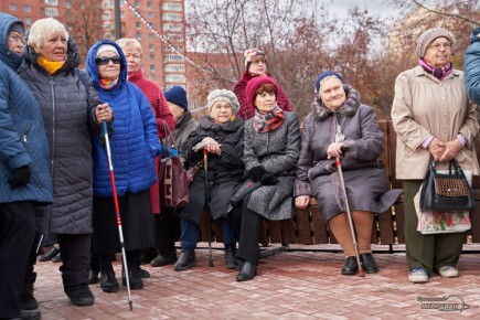 Пенсии для пожилых: Как увеличить страховую выплату после 80 лет