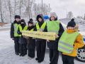 Сотрудники Госавтоинспекции Крапивинского округа и юные инспекторы дорожного движения провели акцию «Пристегни ремень!»