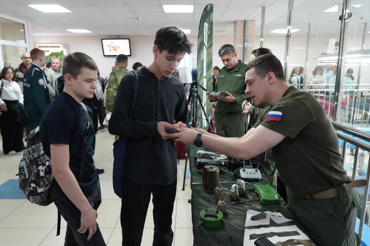 В Кемерове провели Ассамблею Героев В Кемерове провели Ассамблею Героев