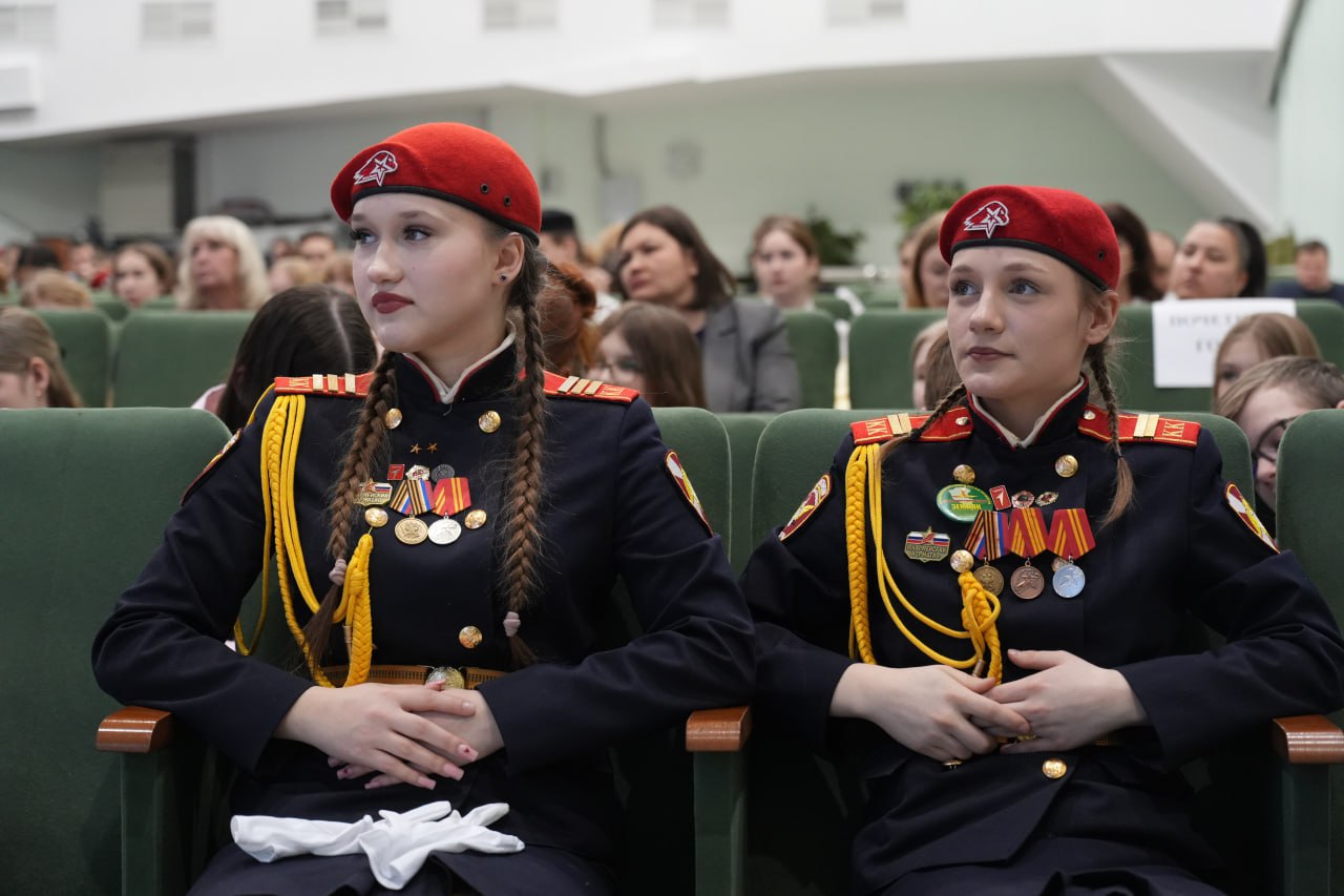 В Кемерове провели Ассамблею Героев В Кемерове провели Ассамблею Героев