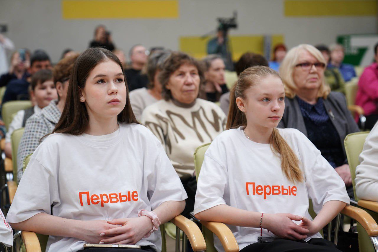 В Кемерове специалисты «Школьного питания» ответили на вопросы родителей и представили новые блюда весеннего меню В Кемерове специалисты «Школьного питания» ответили на вопросы родителей и представили новые блюда весеннего меню