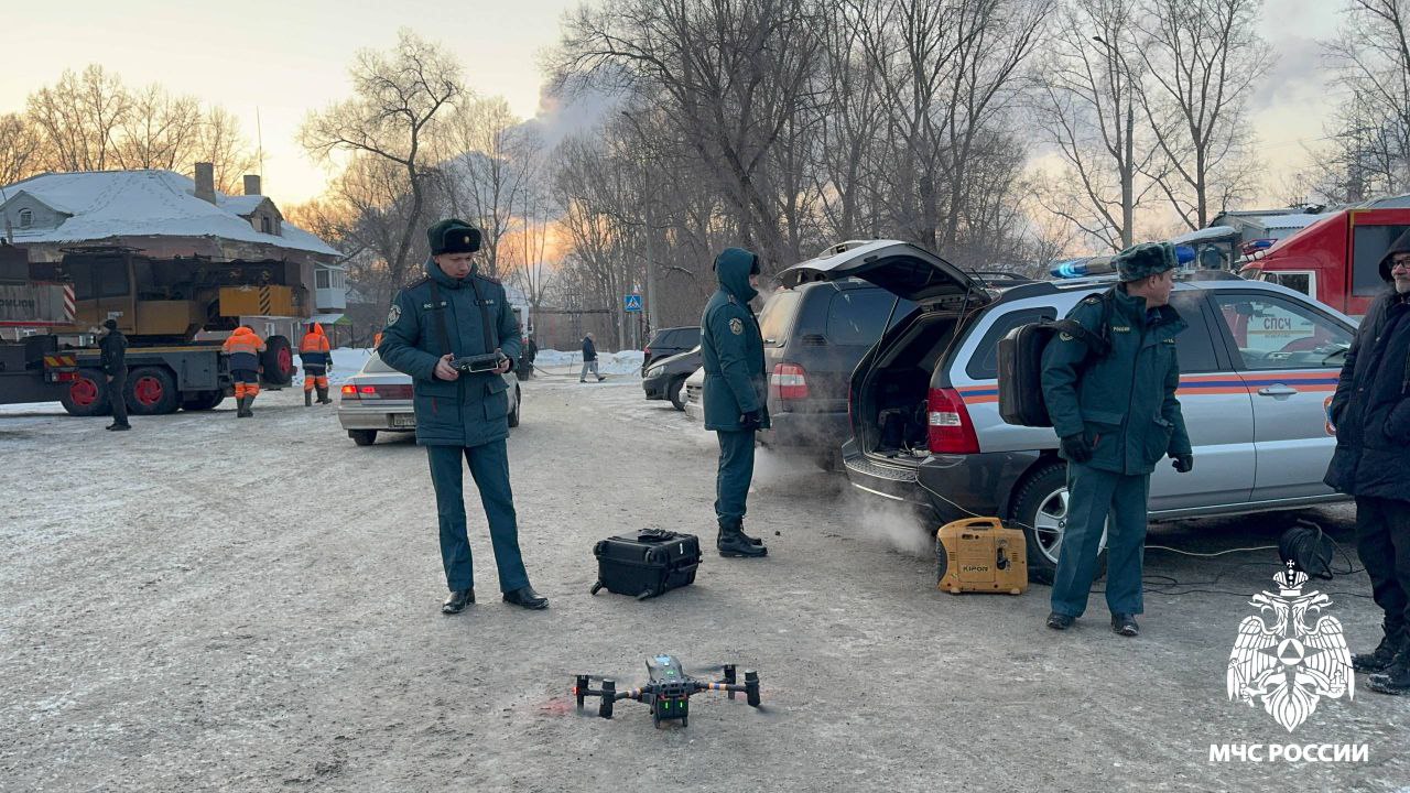 Сотрудники МЧС России ликвидировали пожар на 1000м Сотрудники МЧС России ликвидировали пожар на 1000м