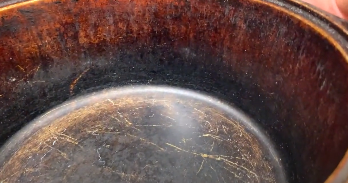 Как вывести загрязнения из казана: необычные методы очистки