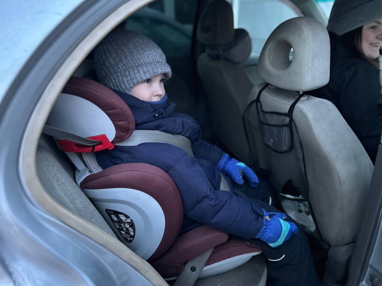 Сотрудники Госавтоинспекции Новокузнецка совместно с «Родительским патрулем» провели профилактическую акцию «Ребенок в двойной защите» Сотрудники Госавтоинспекции Новокузнецка совместно с «Родительским патрулем» провели профилактическую акцию «Ребенок в двойной защите»