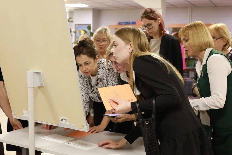 Почти 30 тысяч ребят уже входят в «Лигу отличников Кузбасса» Почти 30 тысяч ребят уже входят в «Лигу отличников Кузбасса»