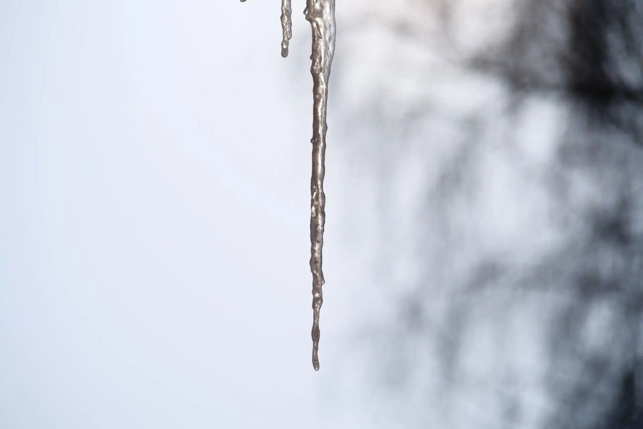 Кемеровские зарисовки: когда календарь перелистнули на март, но весна пока так и осталась только на бумаге Кемеровские зарисовки: когда календарь перелистнули на март, но весна пока так и осталась только на бумаге