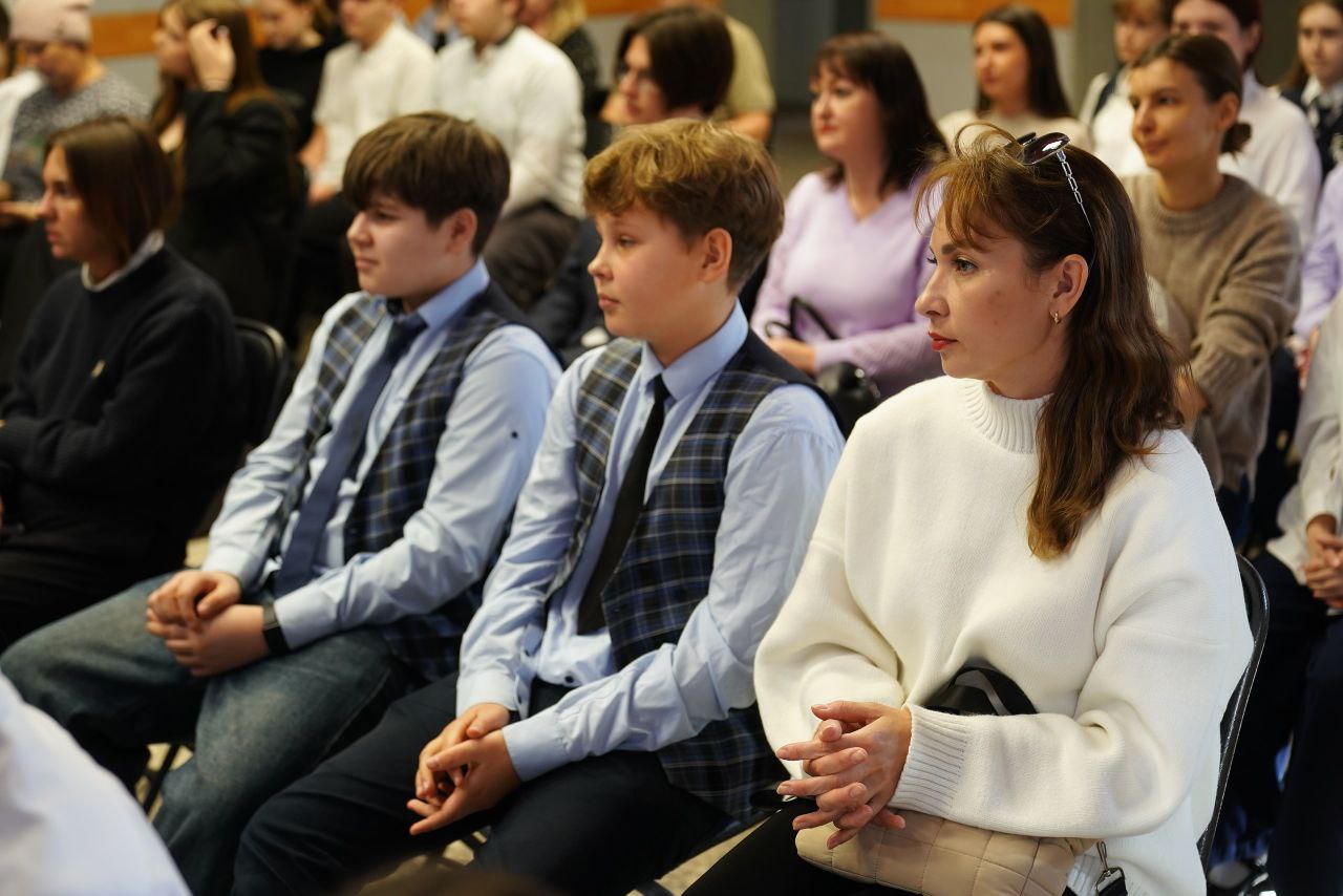 В Кемерове подвели итоги конкурса «За чистоту родного языка» В Кемерове подвели итоги конкурса «За чистоту родного языка»