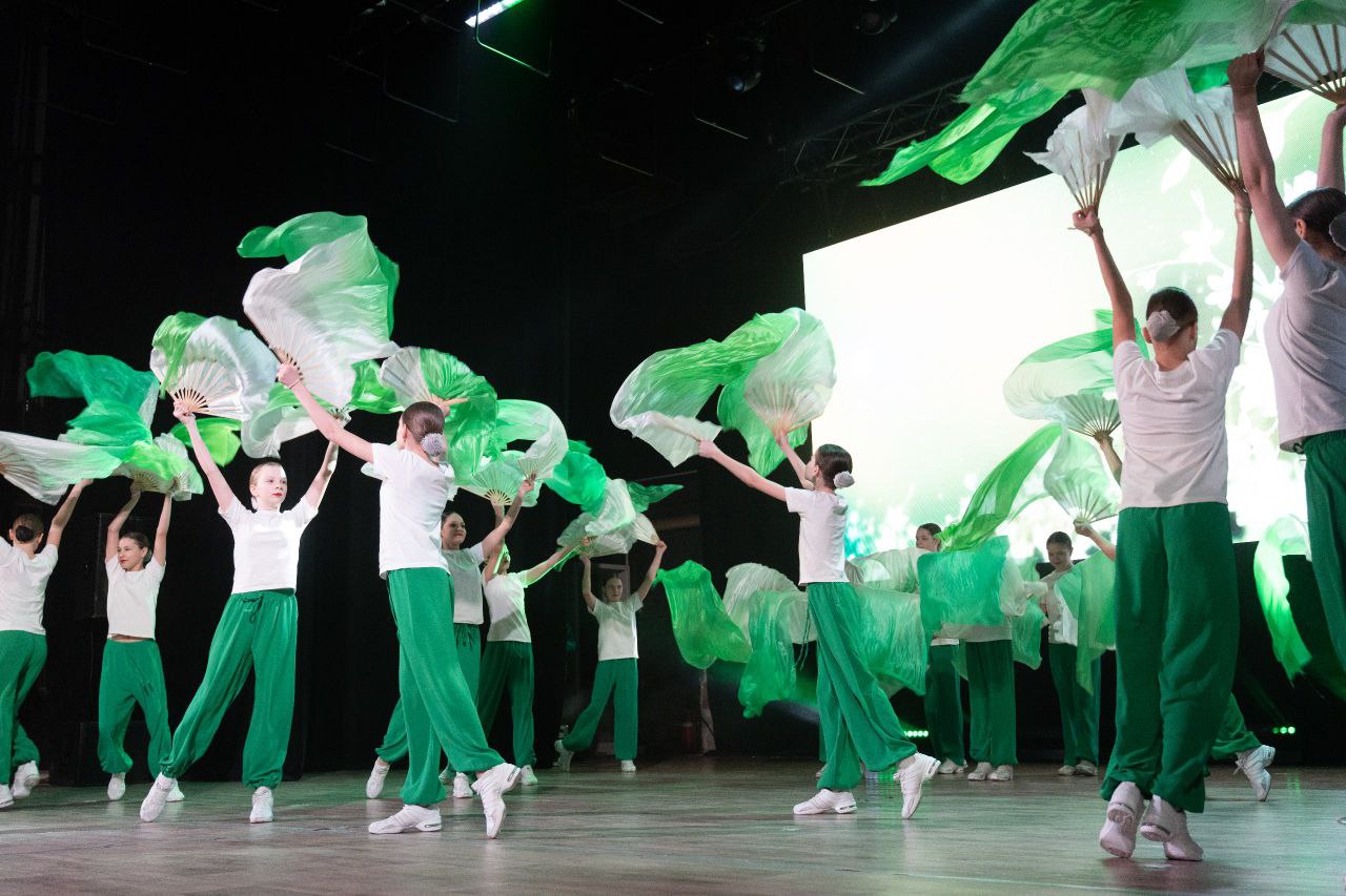 В Заводском районе прошло торжественное мероприятие «Весенний букет» в честь Международного женского дня В Заводском районе прошло торжественное мероприятие «Весенний букет» в честь Международного женского дня