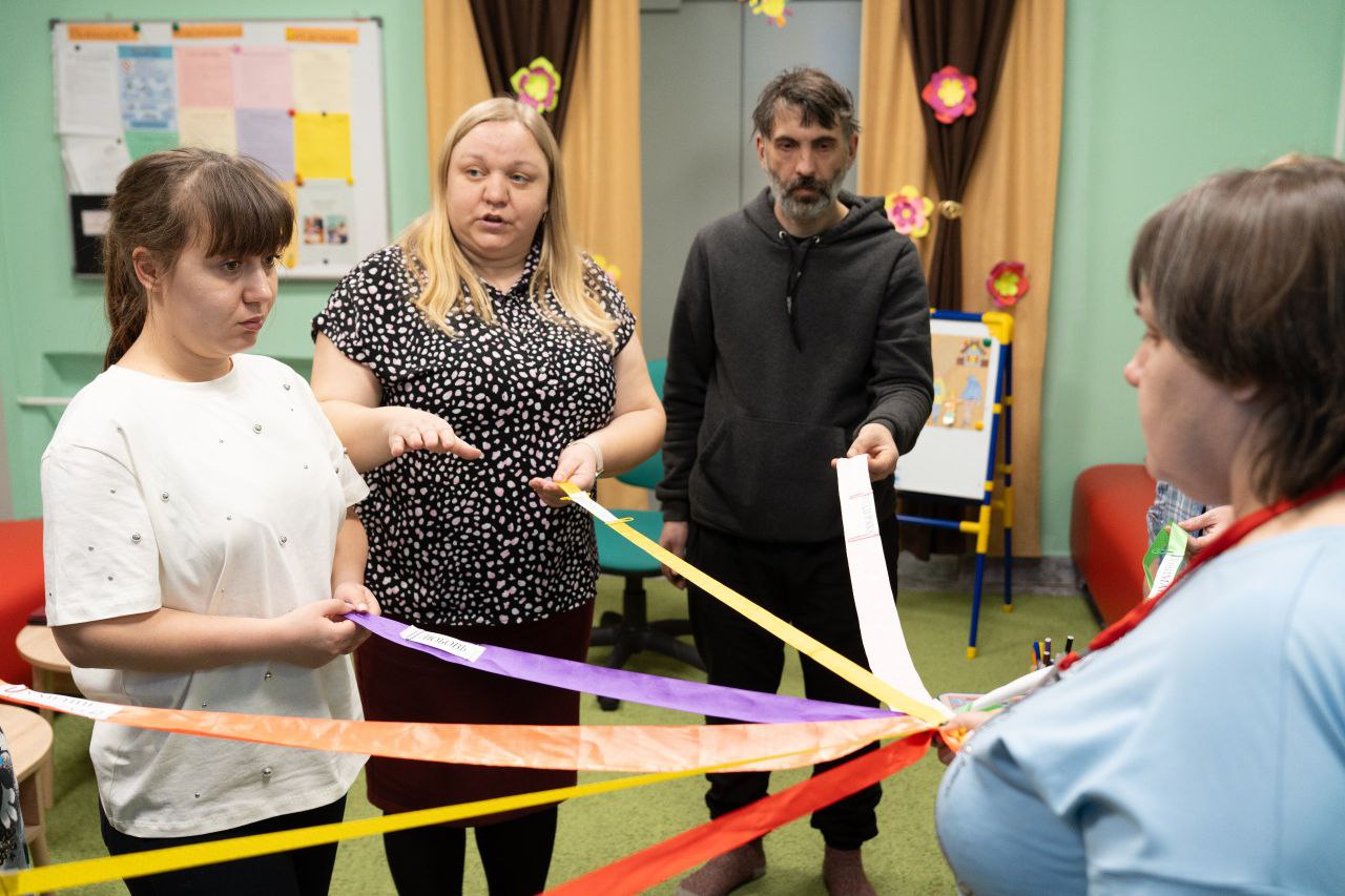 В Кемерове состоялось очередное занятие клуба «Устойчивая семья» В Кемерове состоялось очередное занятие клуба «Устойчивая семья»