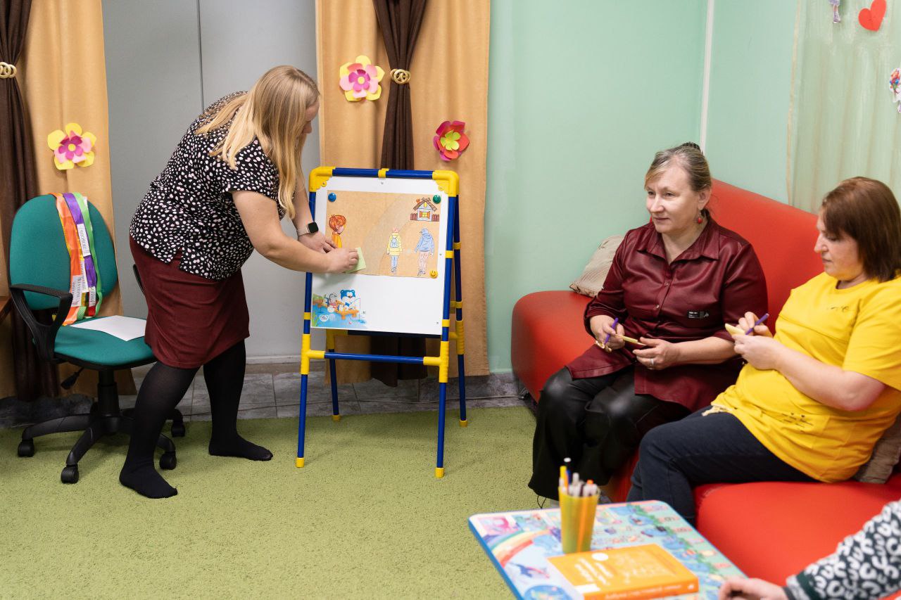 В Кемерове состоялось очередное занятие клуба «Устойчивая семья» В Кемерове состоялось очередное занятие клуба «Устойчивая семья»