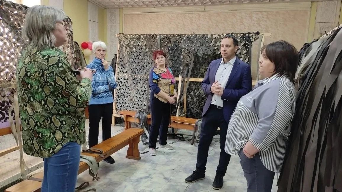 Областные депутаты продолжают вести приемы граждан в Парламенте Кузбасса Областные депутаты продолжают вести приемы граждан в Парламенте Кузбасса