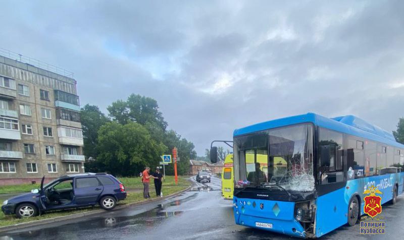 В Кемерове водитель такси приговорен к принудительным работам за совершение смертельного ДТП