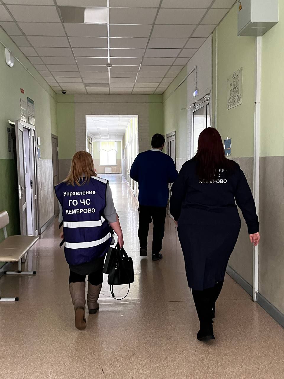 В Кемерове в школе №60 в рамках подготовки к паводку проверили пункт временного размещения В Кемерове в школе №60 в рамках подготовки к паводку проверили пункт временного размещения