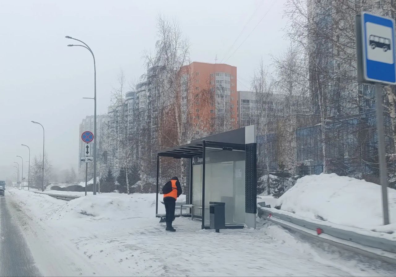 В Кемерове на уборке города сегодня задействованы более 120 единиц спецтехники и свыше 180 дорожных рабочих В Кемерове на уборке города сегодня задействованы более 120 единиц спецтехники и свыше 180 дорожных рабочих