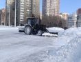 В Кемерове мобильные бригады расчищают от снега тротуары и пешеходные переходы