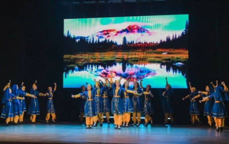 Во Дворце молодёжи провели программу «Крым — сердце моё», посвященную Дню воссоединения Крыма с Россией