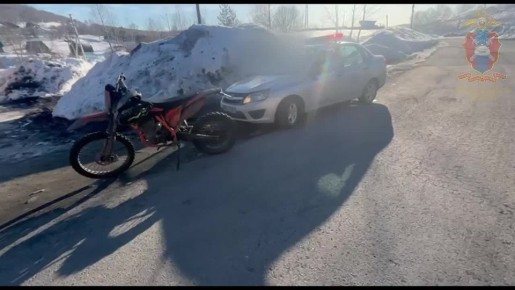 В Таштагольском округе сотрудники Госавтоинспекции остановили мотоцикл, за рулём которого находился несовершеннолетний