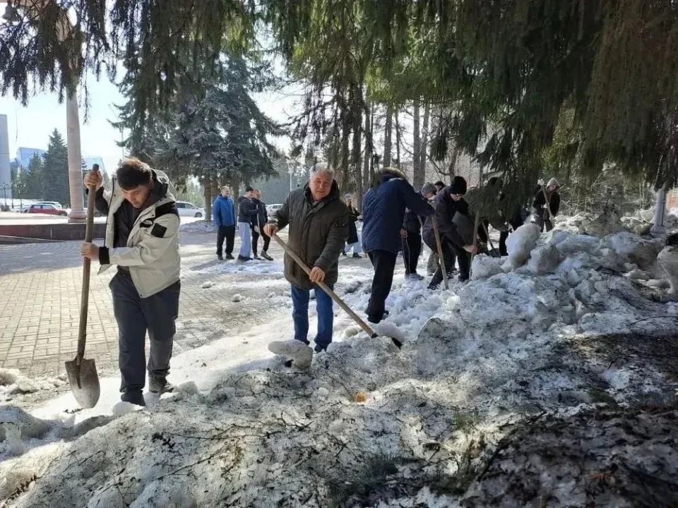 Сезон субботников в Кузбассе продолжается!