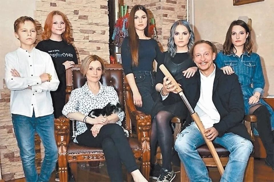 ���� ����������: � �����, ���� � ������������ ����� �����