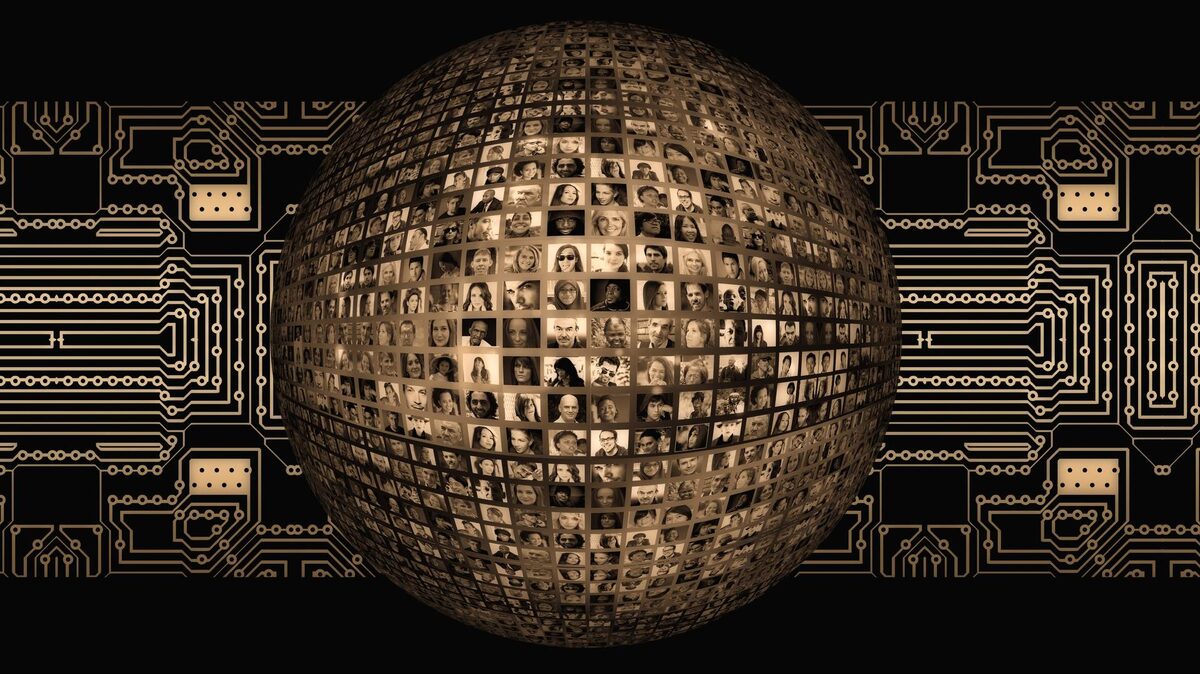 Минцифры планирует разрешить поиск экстремистских материалов для ученых и правоохранителей