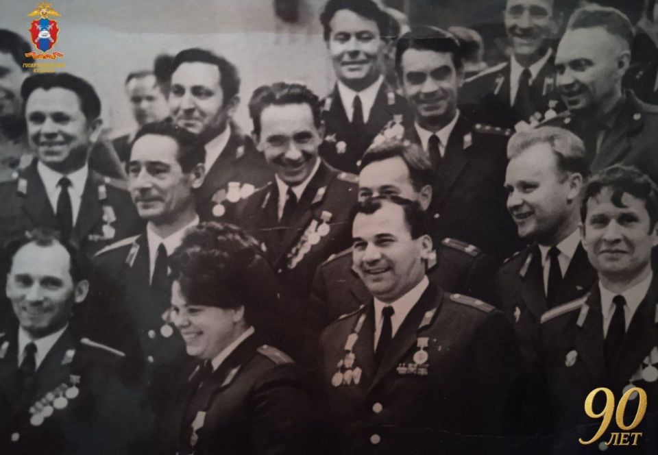 �. �. 1975 ���.. ��������� ������ ������� ������� ��������� ���������������� ����� ����������� ����������� ������� �������� � �������� �� ������� ���������� � ���������������� ������������ ����� ����������� ����������������...