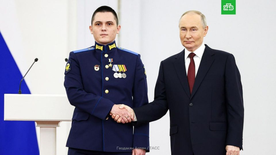 � ������ ���� (�������) ������������ ������ ����� ������ ������� ����������, ������� 3 ������ ���� �� ���� � ������