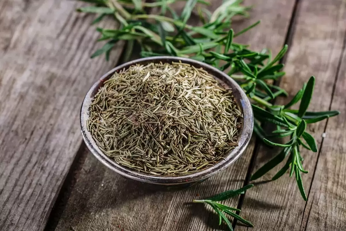 Розмарин и тимьян: что выбрать для вашего стиля готовки?