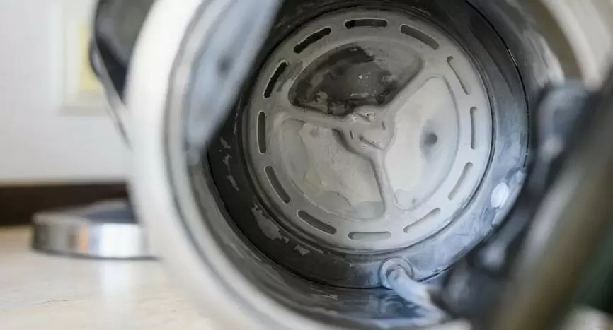 Накипь в чайнике: как она влияет на ваши счета за электроэнергию?