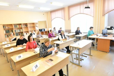 В Кузбассе родители сдают ЕГЭ вместе с детьми